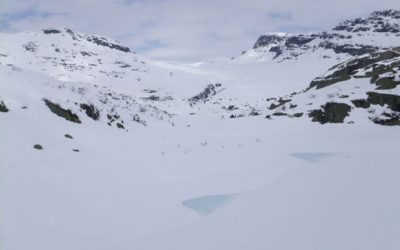 Tur til Svartevasselva med retur over til Tverdalen