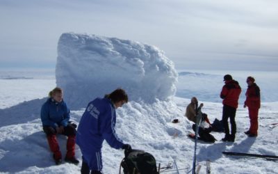 Topptur til Kyrkjenuten (1602 moh.) fra Sandvatnbrakka